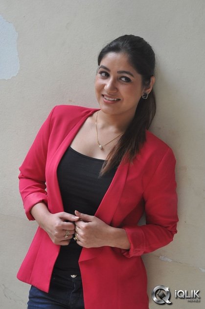 Prabhjeet-Kaur-at-Intelligent-Idiots-Movie-Date-Press-Meet